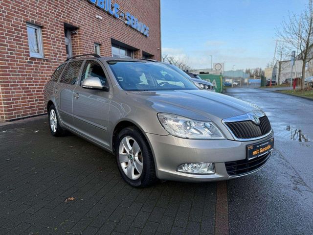 Skoda Octavia Elegance*AHK*PDC*GRA*ALU*SH Gepfl.*Facel