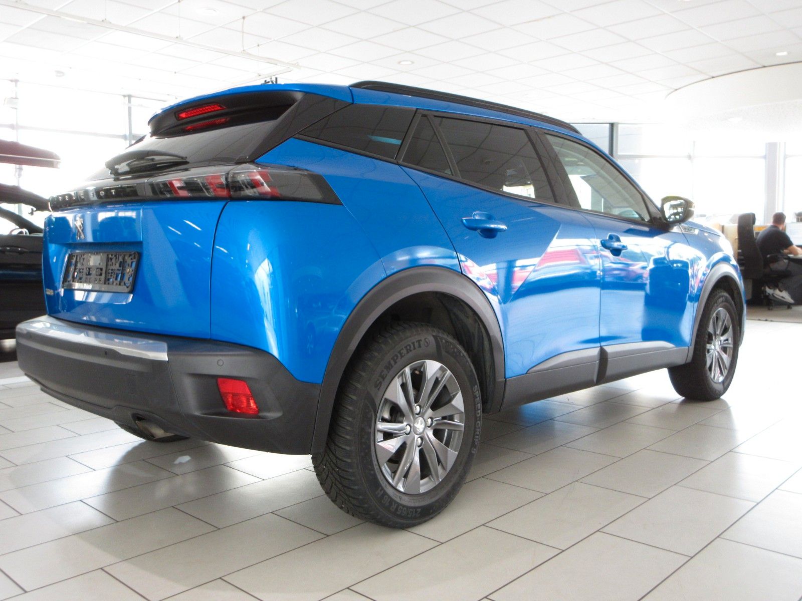 Fahrzeugabbildung Peugeot 2008 Active LED/NAVI/PDC/ALU/TEMPO
