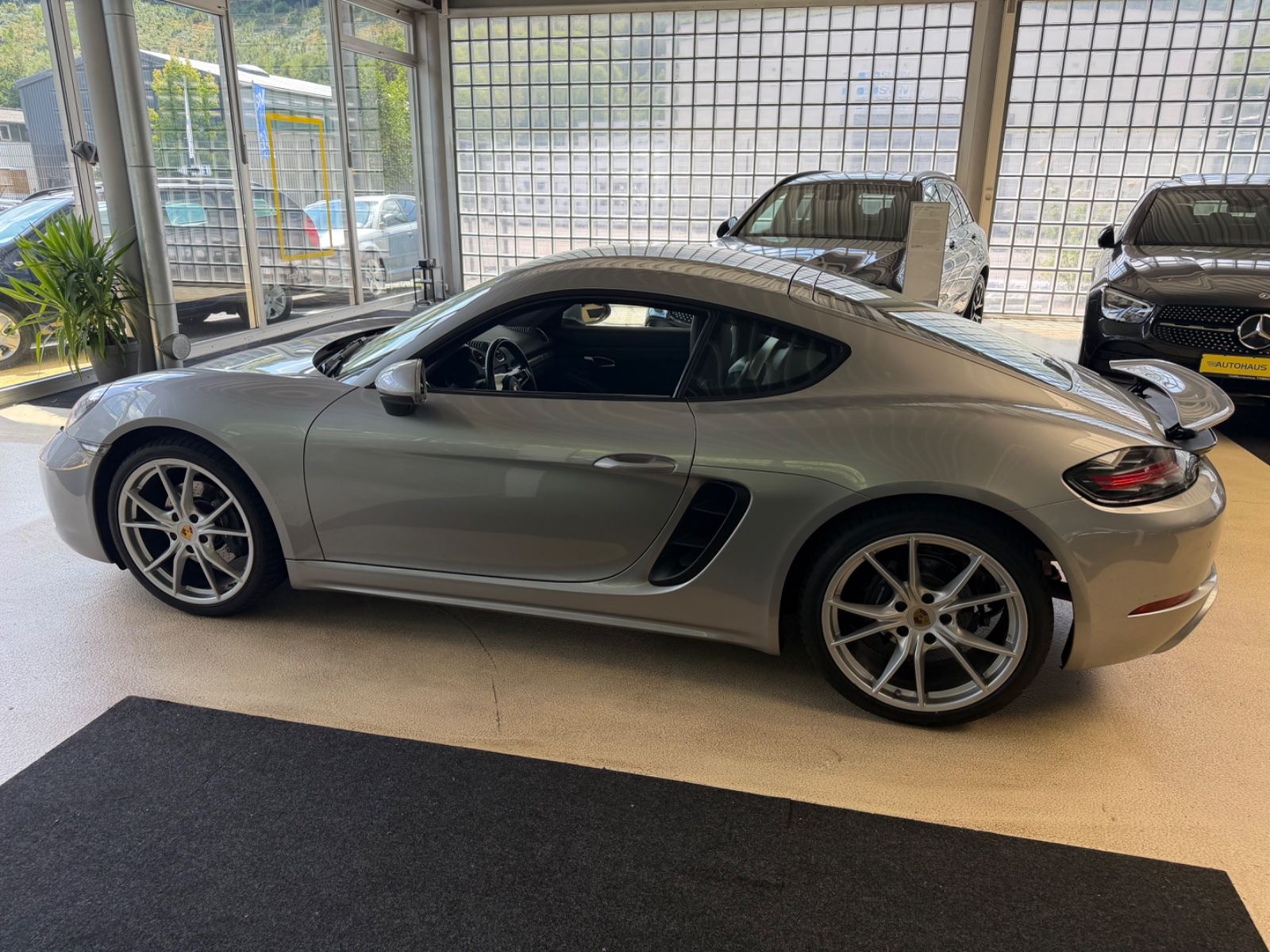 Fahrzeugabbildung Porsche Cayman