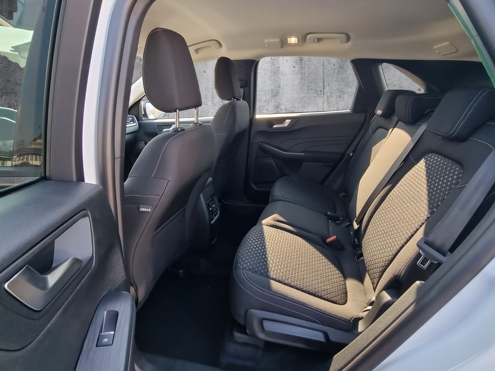 Fahrzeugabbildung Ford Kuga Plug-In Hybrid Titanium