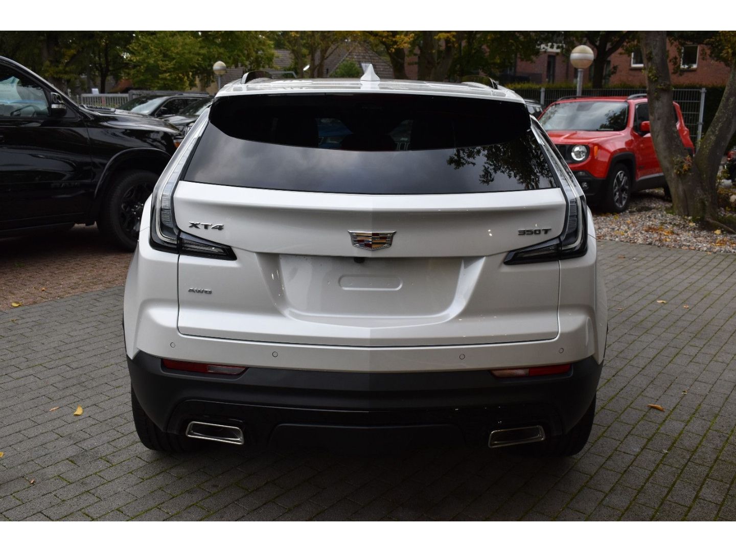 Fahrzeugabbildung Cadillac XT4 Sport 350T AWD+PANO+NAVI+LED+MEMORY+KAMERA+L