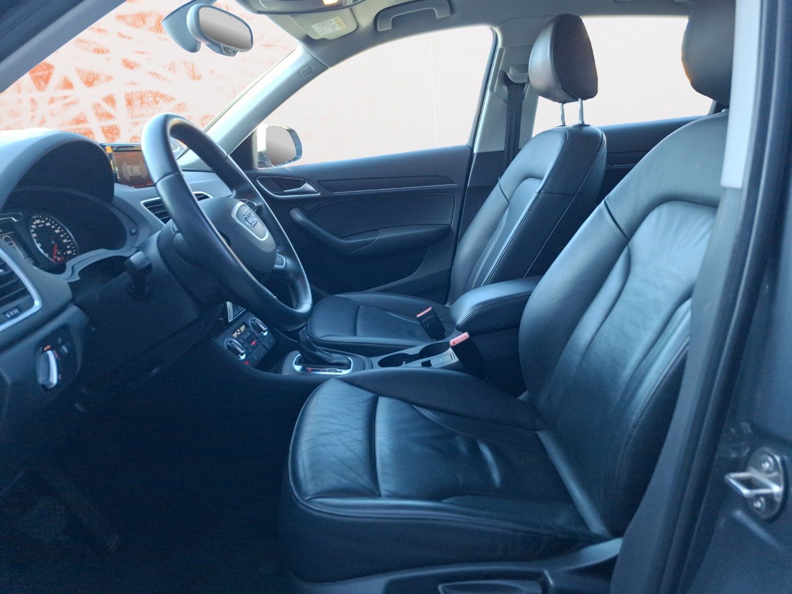 Fahrzeugabbildung Audi Q3 2.0 TFSI quattro
