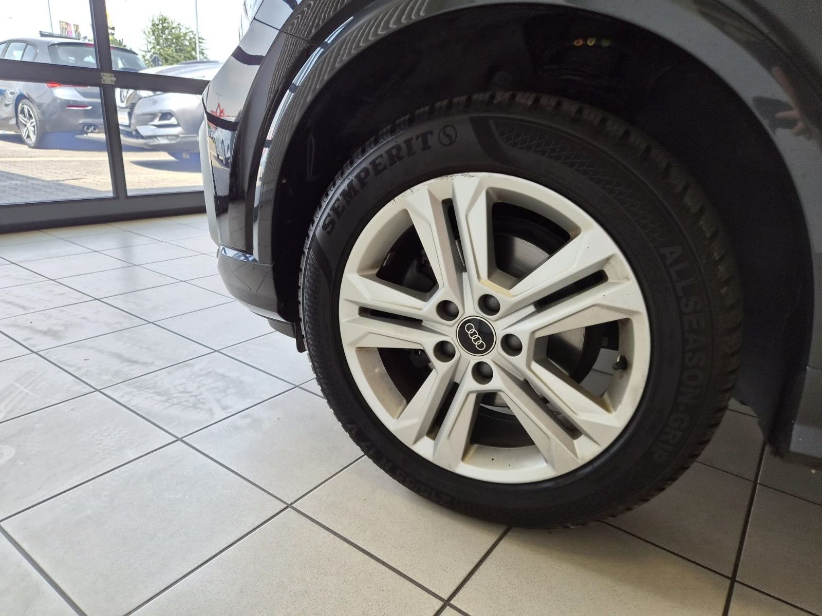 Fahrzeugabbildung Audi Q2 35 TFSI advanced / LED / NAVI / KAMERA