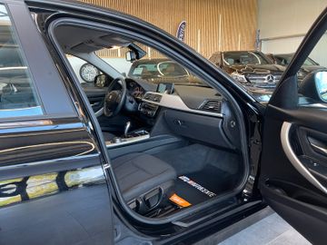 BMW 320i Advantage *NAVI*PDC*MFL*TEMP*