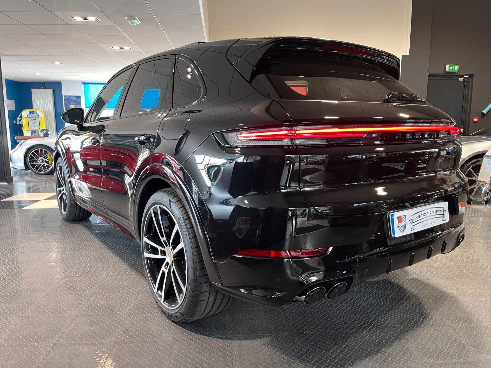 Porsche Cayenne Turbo E-Hybrid imagem 3