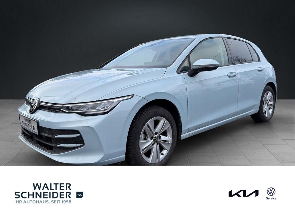 Volkswagen Golf 1.5 l eTSI DSG Life Navi LED SHZ PDC DAB+