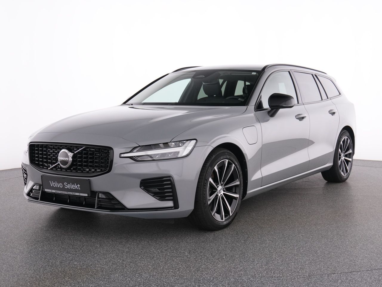 Volvo V60 T8 Recharge Plus Dark+AHK+WINTERPAK+LM18 foto 2