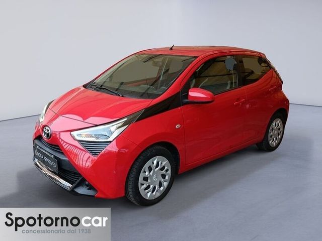 Toyota Aygo Connect 1.0 VVT-i 72 CV 5 porte x-pl