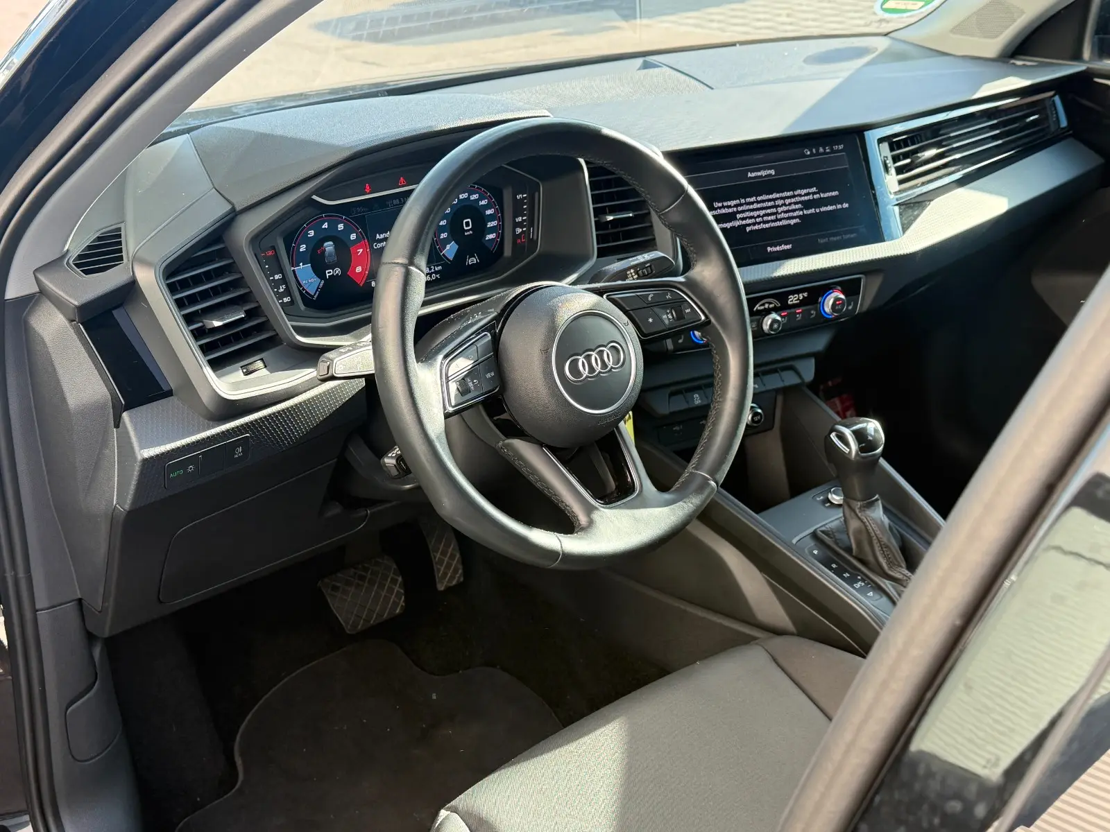 Audi A1 SPORTBACK TFSI S line S tronic 18" GewindeFW, миниатюра 11