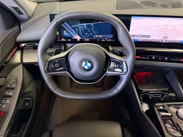 BMW 520 - 12