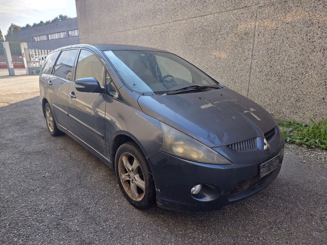 Mitsubishi Grandis 2006 — photo 8