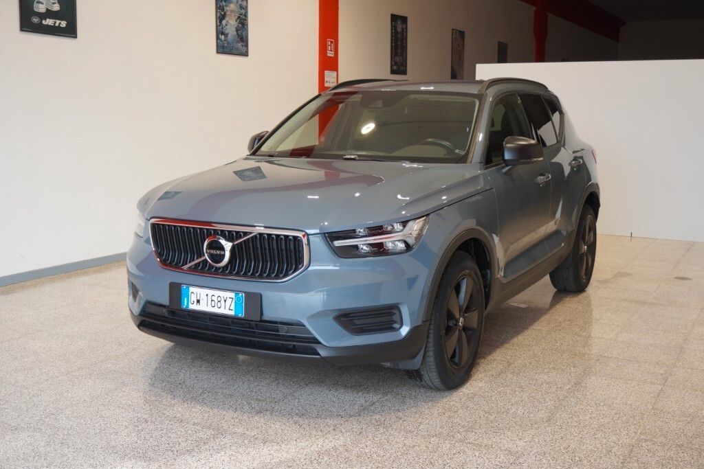 Volvo VOLVO XC40 2.0D D3 150CV 6M. BUSINESS ( FARI LED