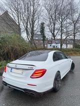 Mercedes-Benz E 63 AMG Mercedes-AMG E 63 4MATIC+ Autom. Me... - gebrauchte Mercedes-Benz E 63 AMG aus dem Jahr 2017