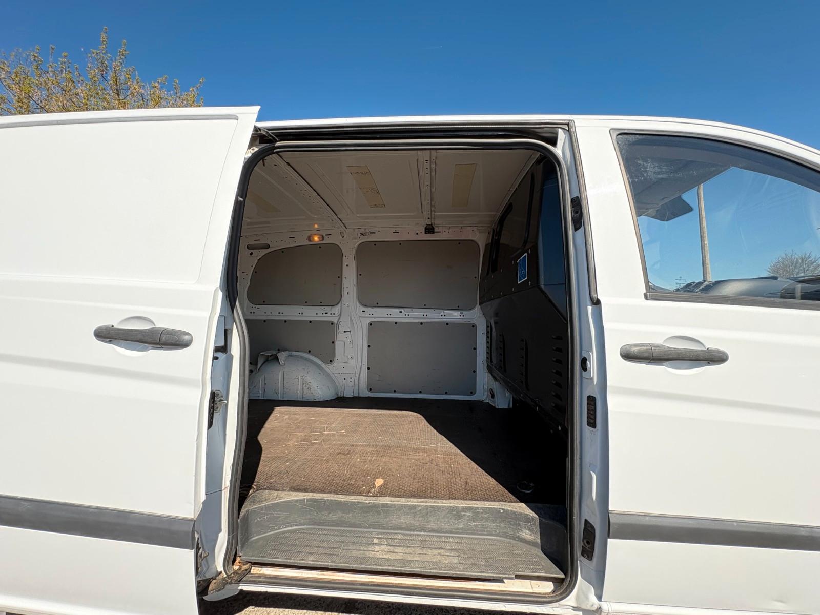 Mercedes-Benz Vito Kasten 4x4 113 CDI kompakt