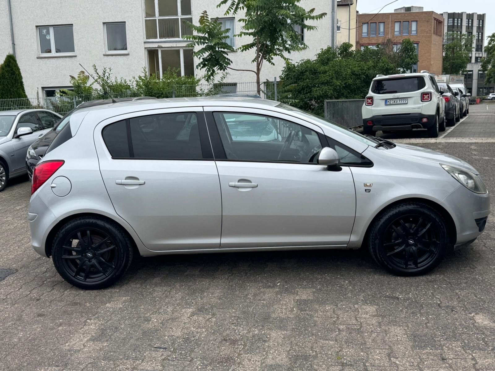 Opel Corsa D Edition "111 Jahre"*Klima*So.+Wi. Reifen