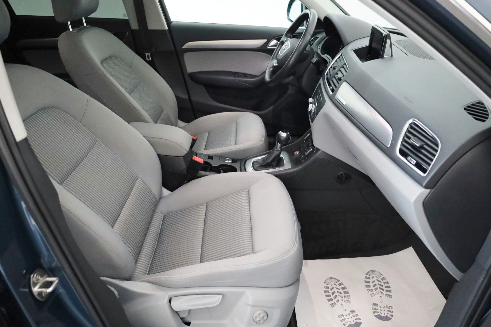 Fahrzeugabbildung Audi Q3 quattro S Line Naxi,Xenon,Panorama,Kamera,SH