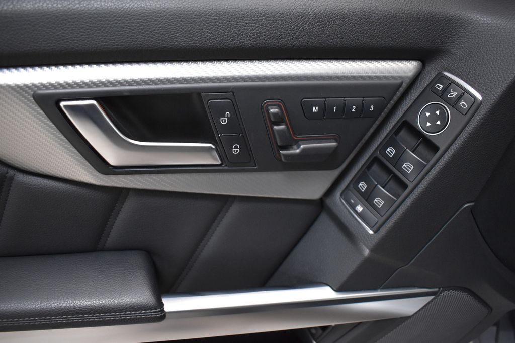 Mercedes-Benz GLK 350 CDI 4M MEMORY KAMERA PANO SCHECKH TOTW