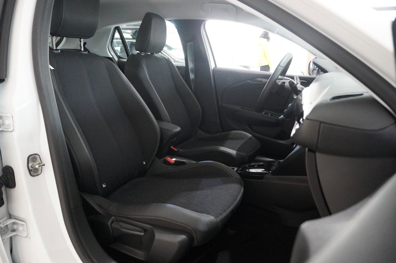 Fahrzeugabbildung Opel Corsa F 1.2T ELEGANCE NAVI/LED/KAMERA/VIRT./DAB+