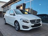 Mercedes-Benz B 200*PANORAMA*LED*NAVI*MEMORY*TOTWINKEL - weiße Mercedes-Benz B 200