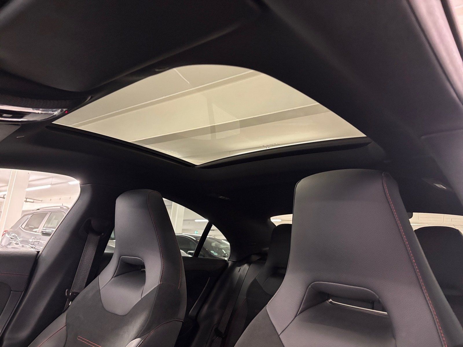 Fahrzeugabbildung Mercedes-Benz CLA 200 AMG Prem *Pano*STDHZG*Distro*360°*Night*