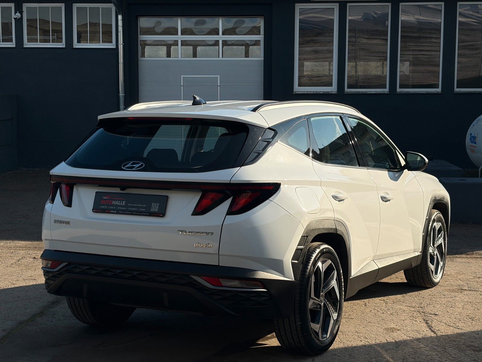 Fahrzeugabbildung Hyundai Tucson 1.6 T-GDI PHEV 4WD Temp. CarPlay CAM SHZ