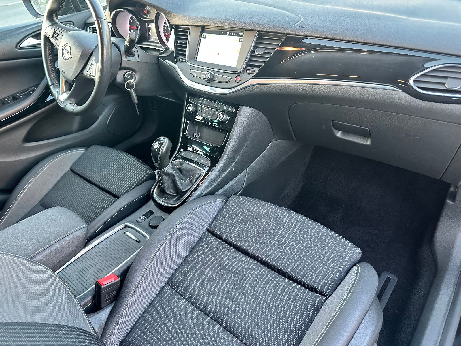Fahrzeugabbildung Opel ASTRA K ELEGANCE*MOD.2022+LED+KAMERA+NAVI*