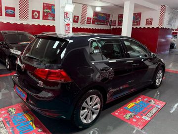 Volkswagen Golf - 11