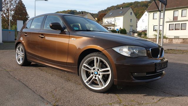 BMW 120i Edition Sport, 18 Zoll, Sportsitze, Klima