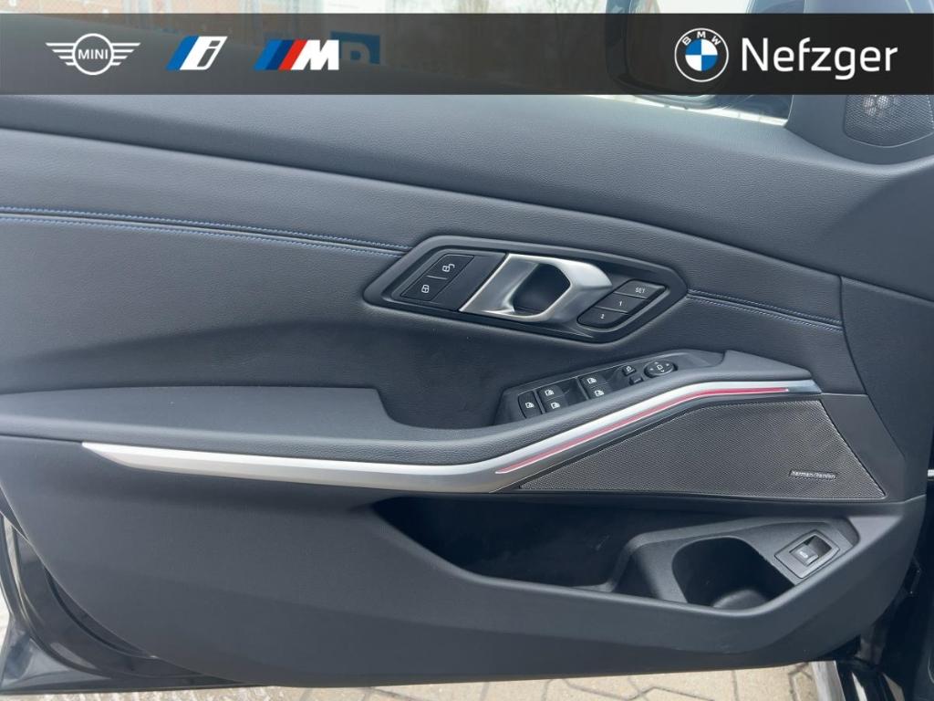 BMW M340i xDrive Touring M Sport 360Grad H&K PANO M-