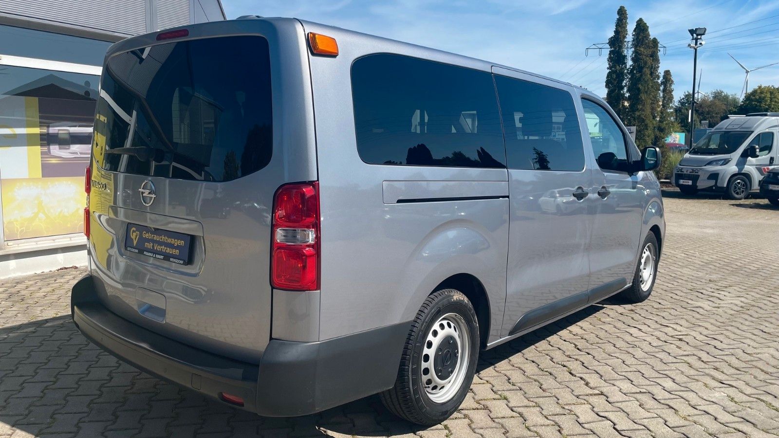 Autohaus Zimpel & Franke - Opel Vivaro/Zafira Kombi L 2.0 Diesel 106 kW (145 PS) - Bild 5 Autohaus Zimpel & Franke - Opel Vivaro/Zafira Kombi L 2.0 Diesel 106 kW (145 PS) - Bild 5