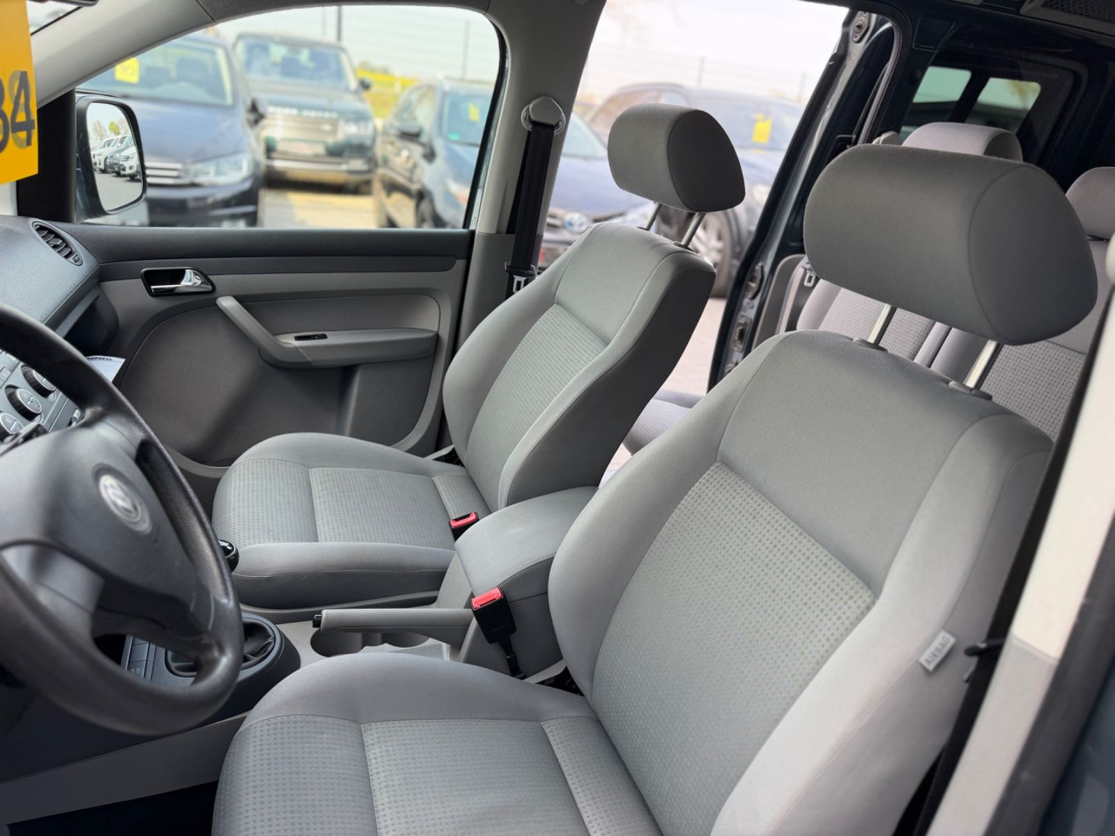 Caddy 1.6 Life Klimaaut. Anhängerk 5Sitz Tüv NEU