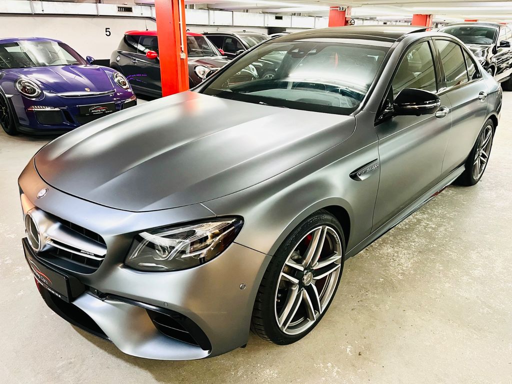 Mercedes-Benz E 63 AMG