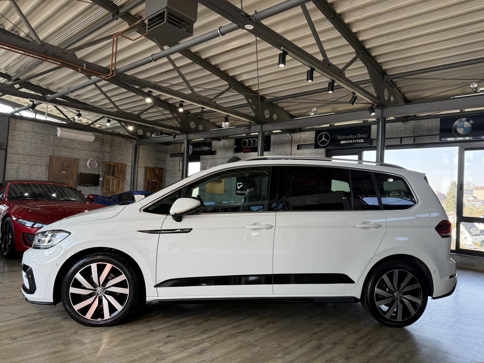 Volkswagen Touran R-Line DSG*PANO*ACC*LED*MASSAGE*