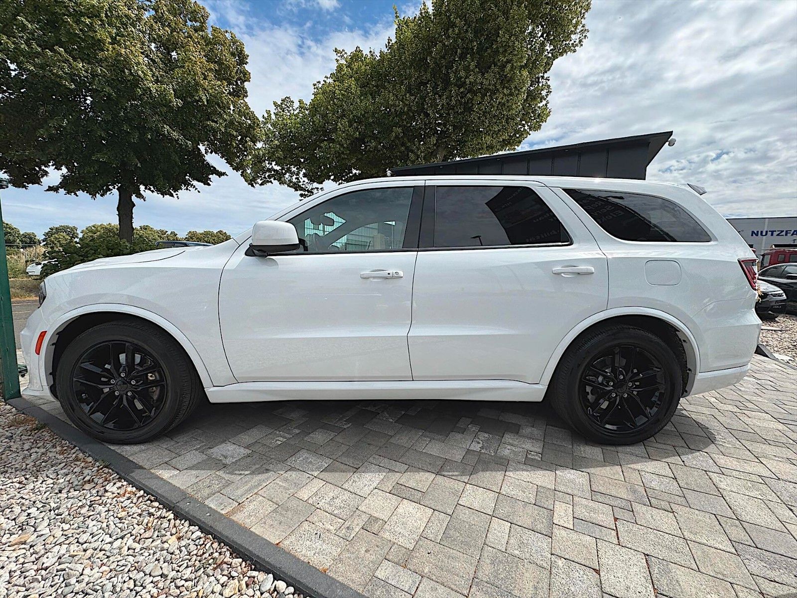 Fahrzeugabbildung Dodge Durango 5.7 V8 SRT 4x4 Night Modell 22 LED - 19%