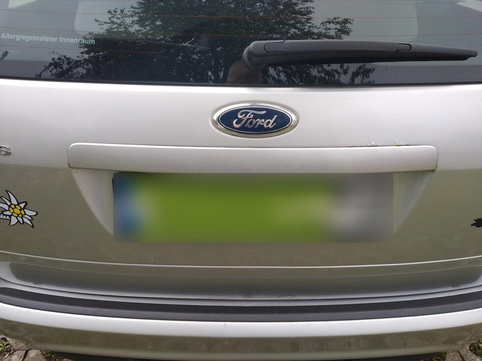 Ford Focus 2011 — photo 10