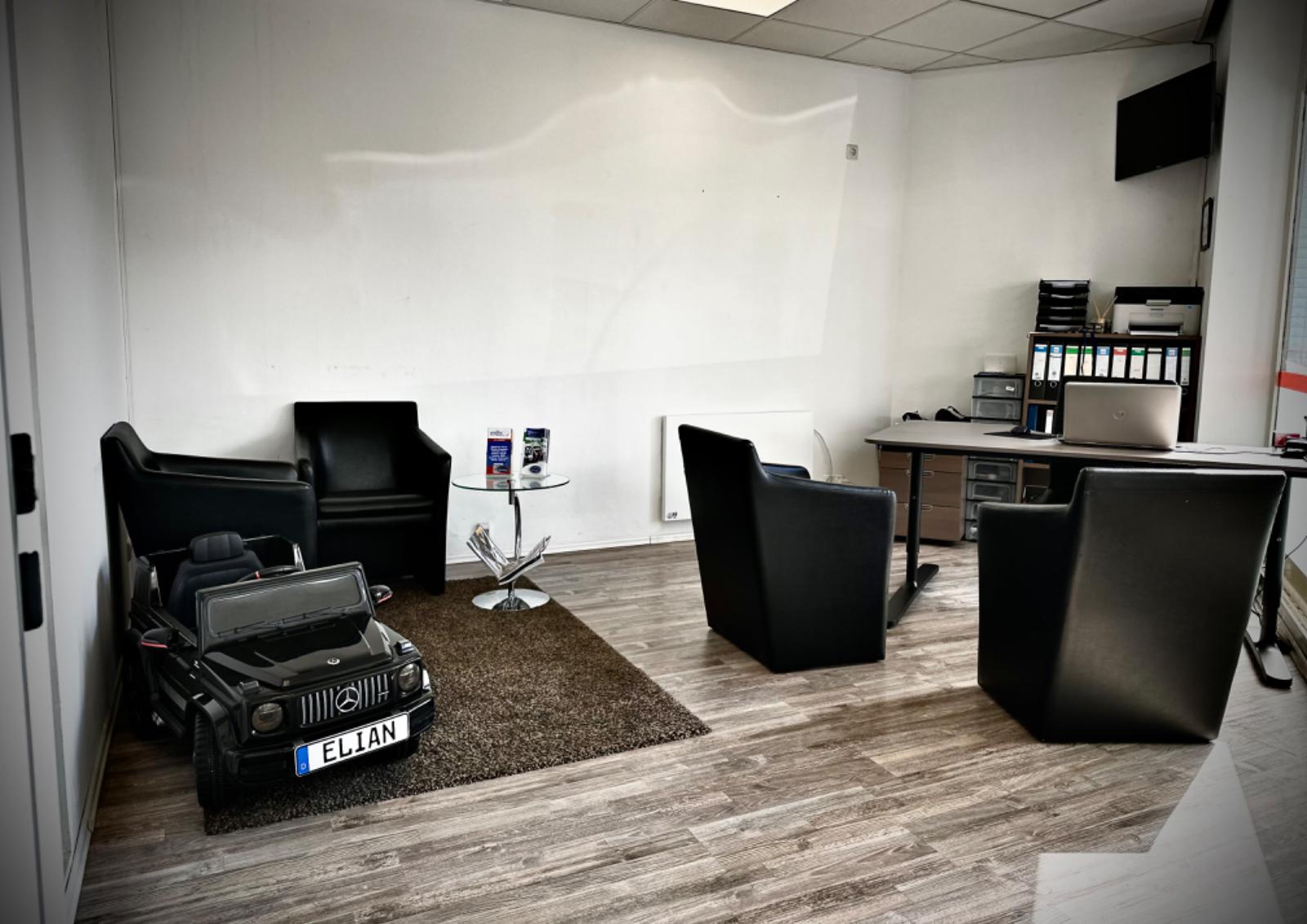 showroom-image-main