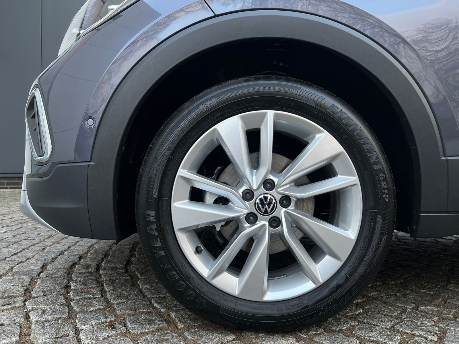 Fahrzeugabbildung Volkswagen T-Cross Life 1.0 TSI DSG *IQ.Light, ACC, App-Con