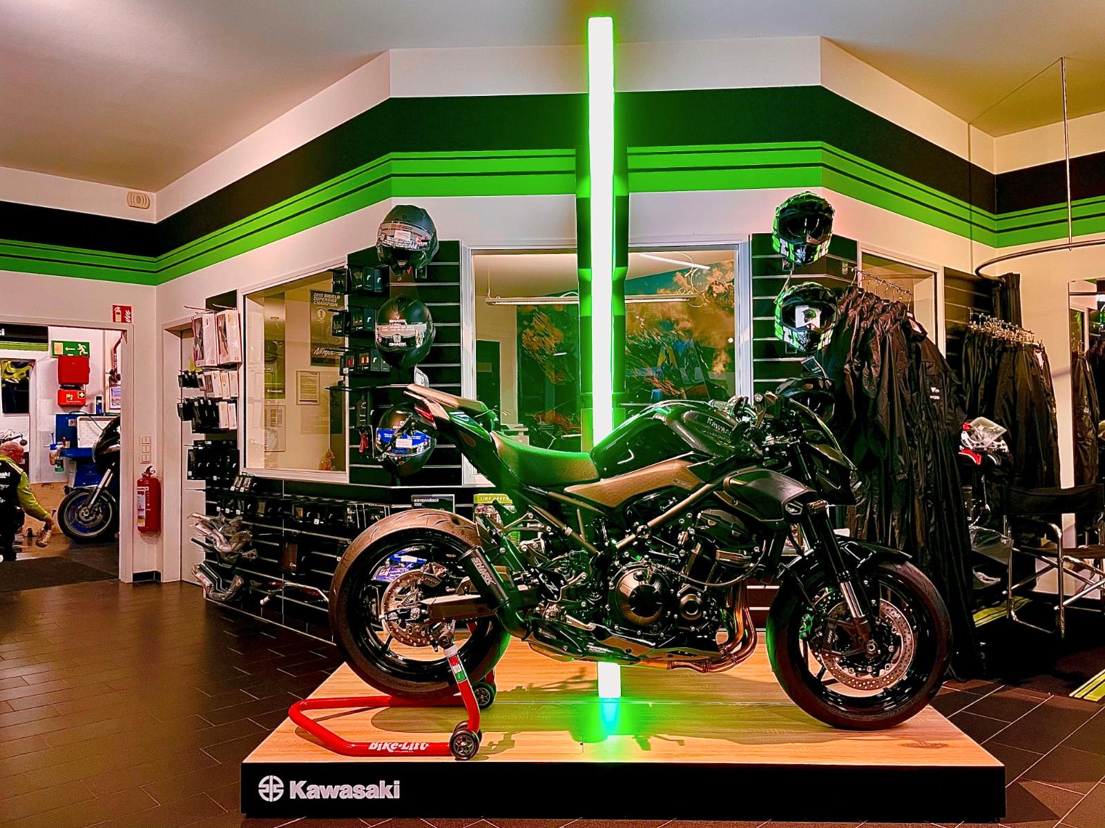 Kawasaki Z900 Black Edition