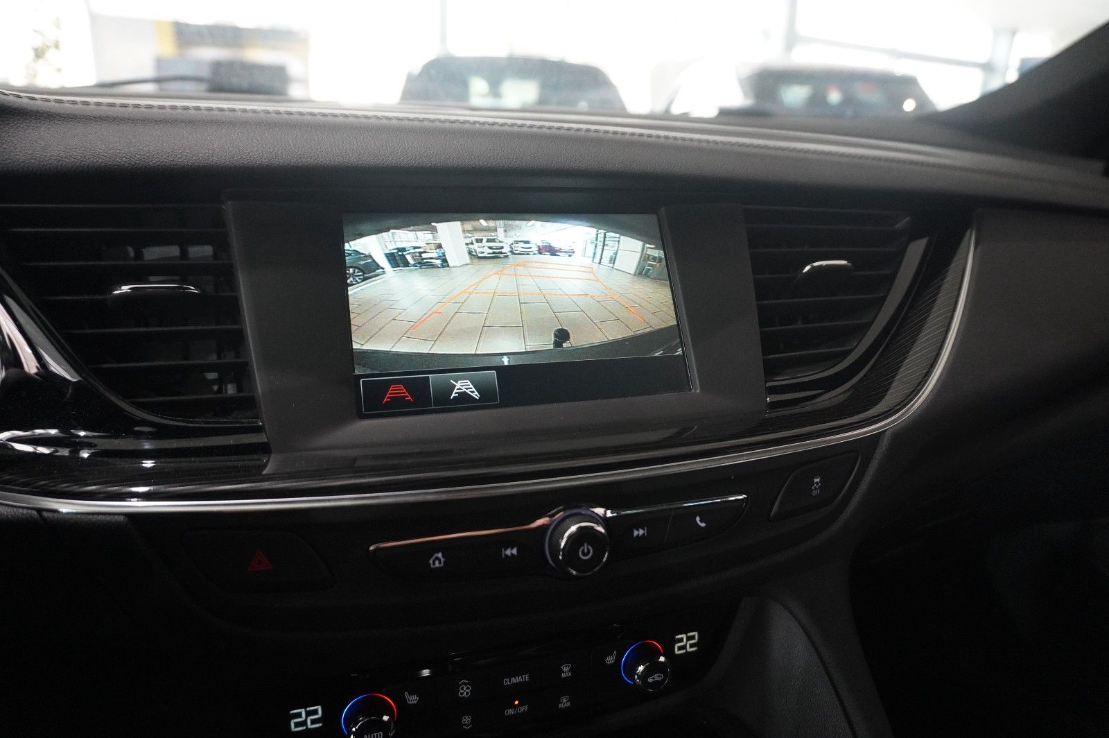 Fahrzeugabbildung Opel Insignia B ST 1.6D INNOV. NAVI/LED/KAMERA/SH/AHK