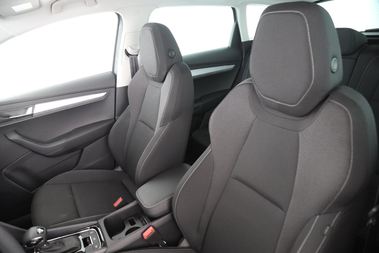 Skoda KAROQ 1.5 TSI DSG SELECTION | NAVI | LED | AHK |