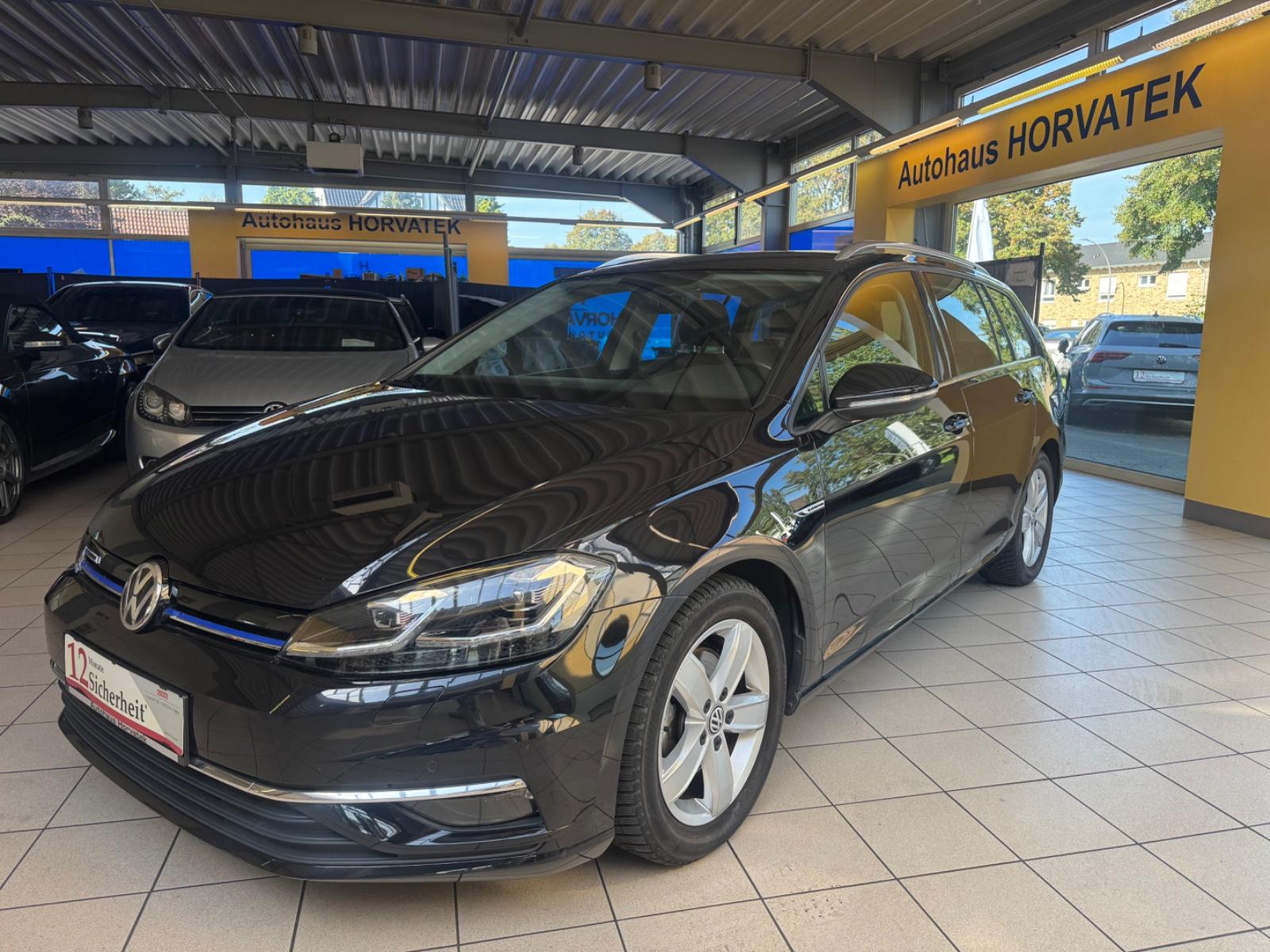 Volkswagen Golf VII Variant*Navi*LED*AHK*2. Hand*SHZ