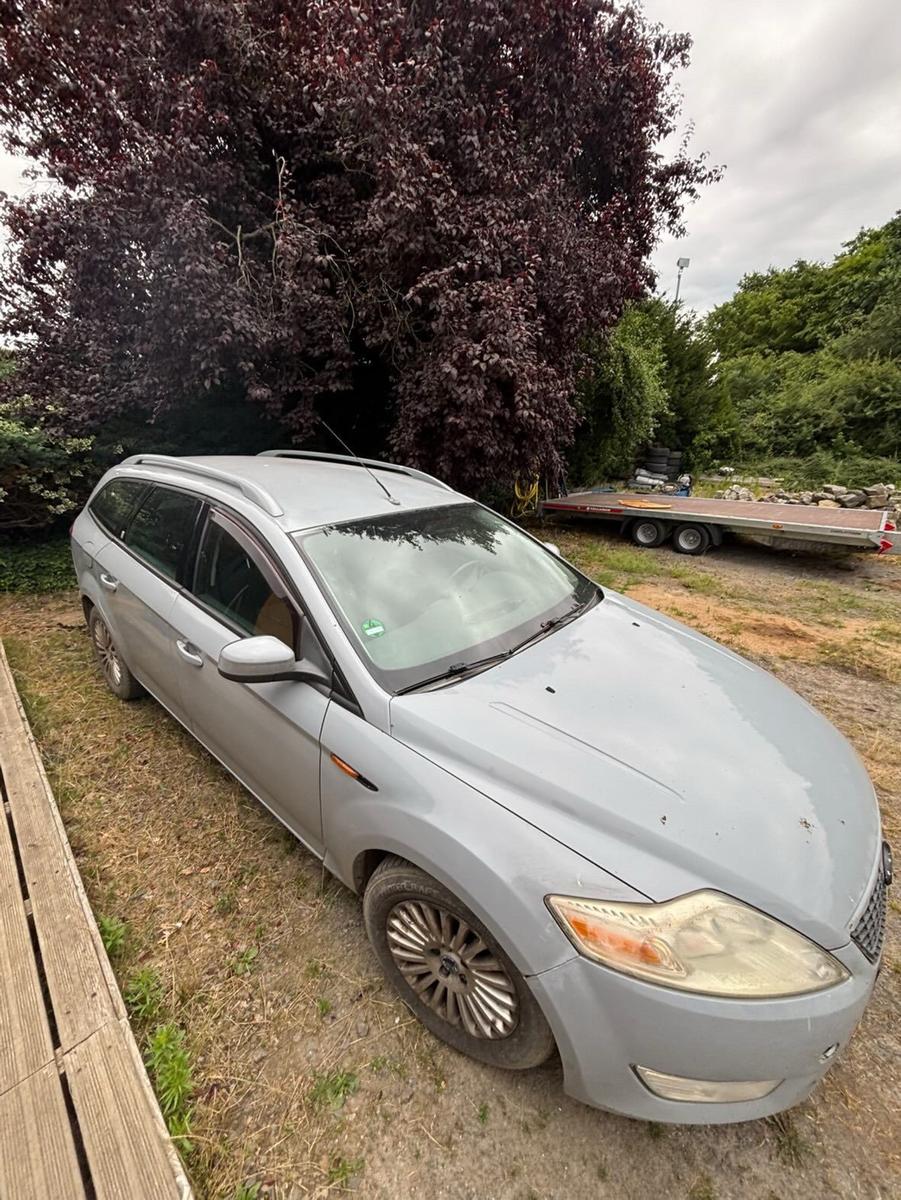 Ford Mondeo 2007 — rear view