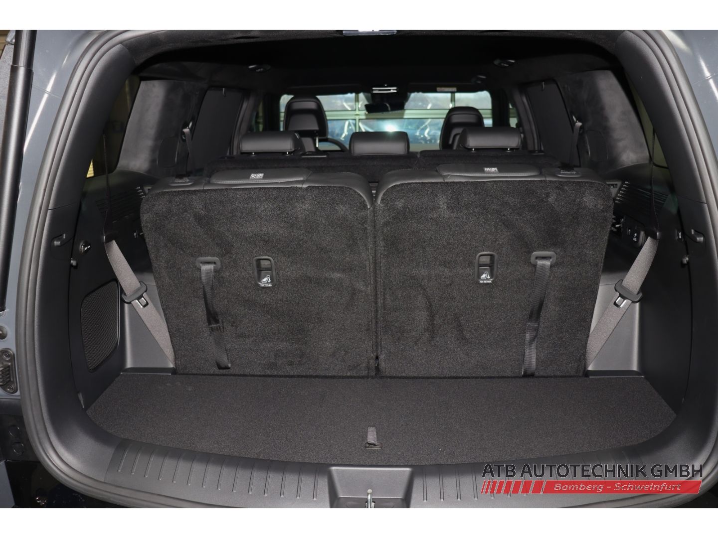 Fahrzeugabbildung Hyundai SANTA FE Blackline MY26 1.6 T-GDi PHEV 4WD HUD N
