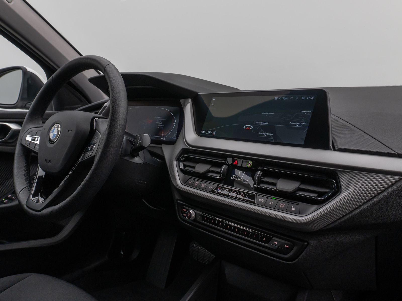Fahrzeugabbildung BMW 116i Aut PDC DAB CockpitPro Limit NotbremsAssist