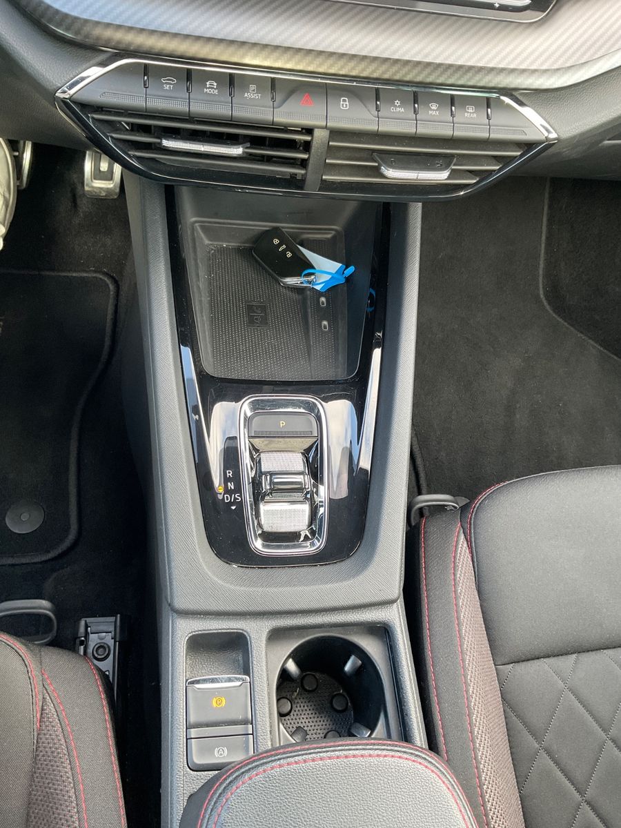 Fahrzeugabbildung SKODA Octavia Combi RS 2.0 TDI DSG,Kamera,Panorama
