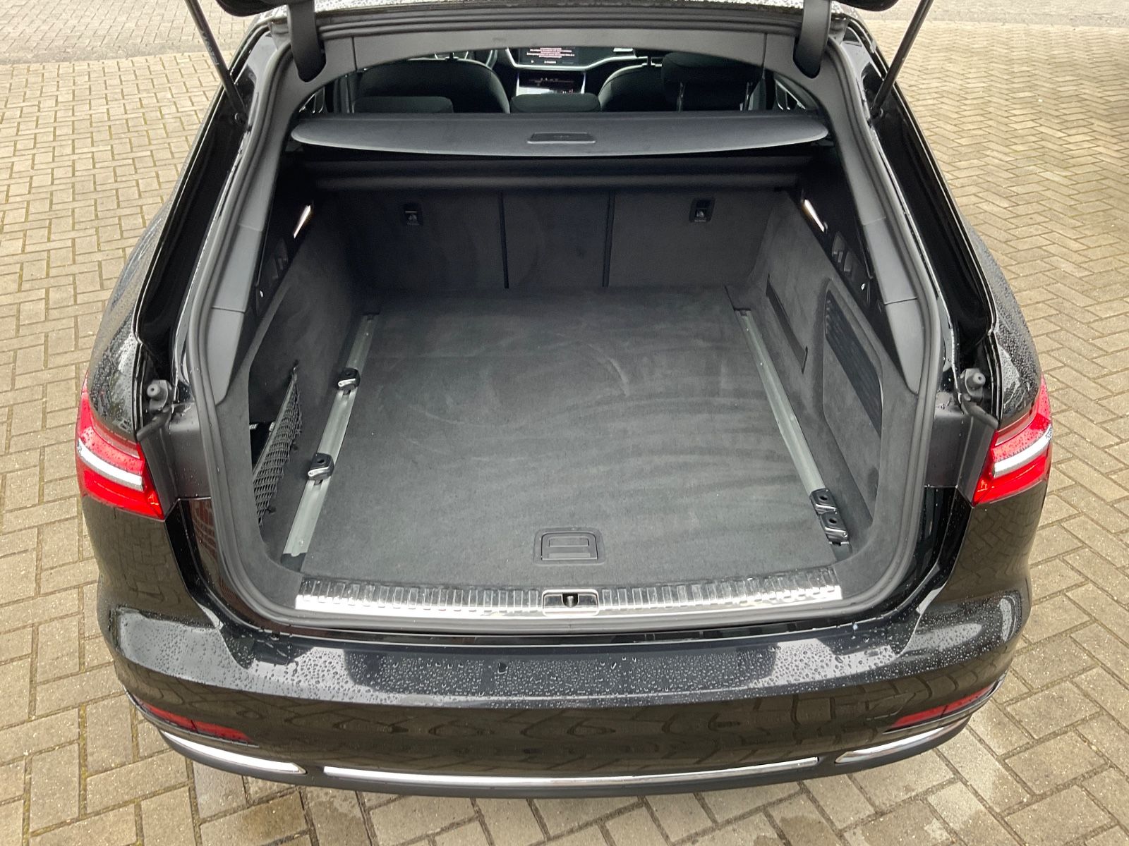 Fahrzeugabbildung Audi A6 40 TDI S tronic sport,Panorama,Kamera,Navi,