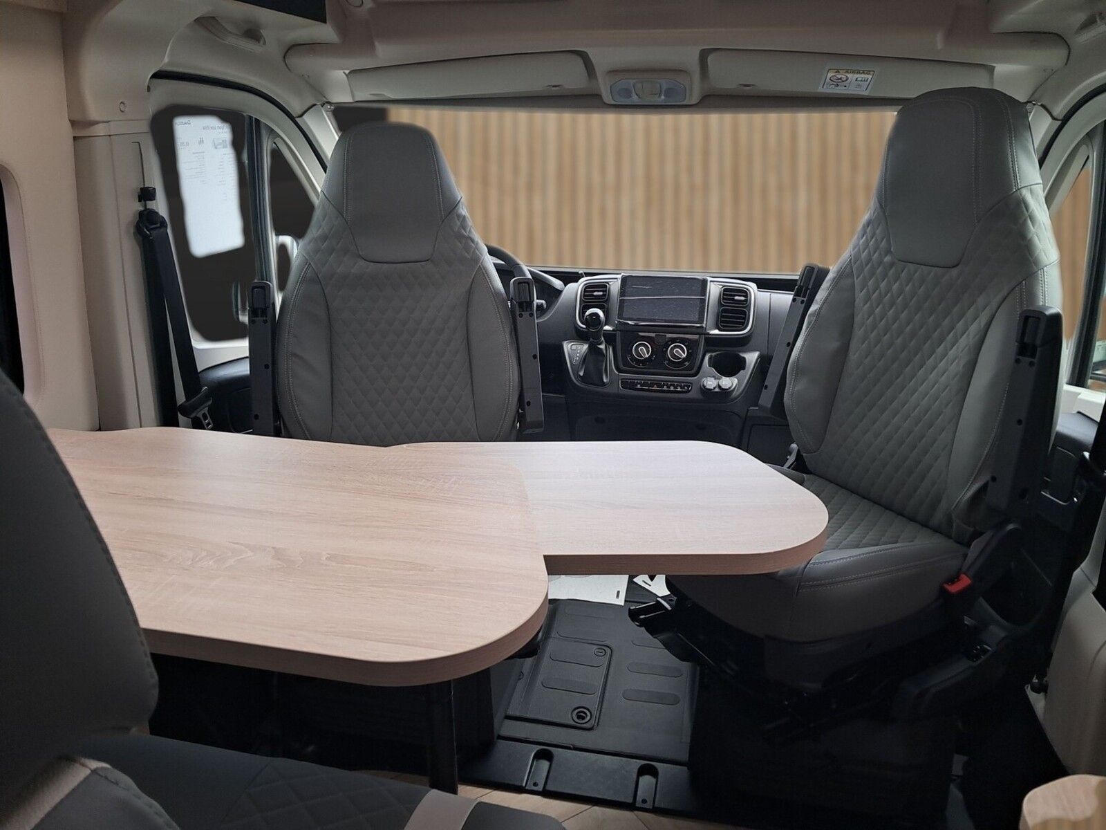 Fahrzeugabbildung Chausson Van Sport Line V594 Solar, Markise, RFK, Alu