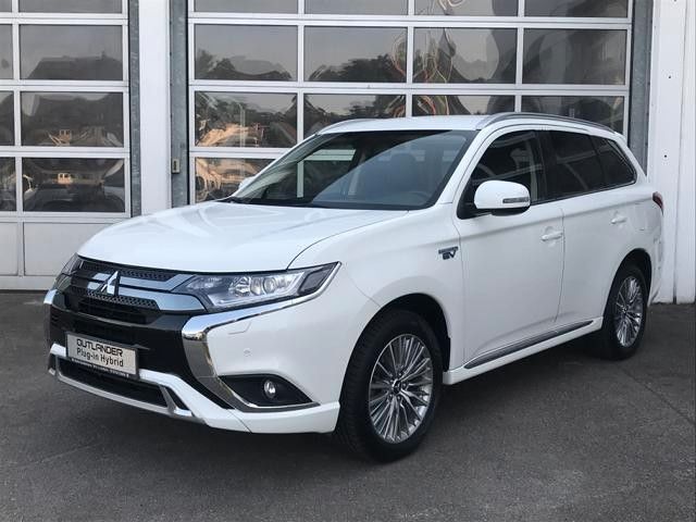 Mitsubishi Outlander 2.4 MIVEC PLUG-IN HYBRID 4WD Basis