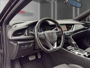 Opel Insignia - 12