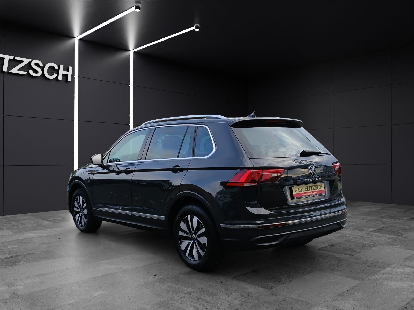 Fahrzeugabbildung Volkswagen Tiguan TSI Move LED CarPlay ACC PDC SHZ LHZ